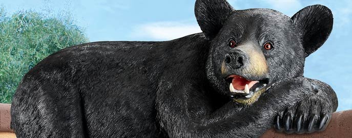 Design Toscano Growling Black Bear Life-Size Statue