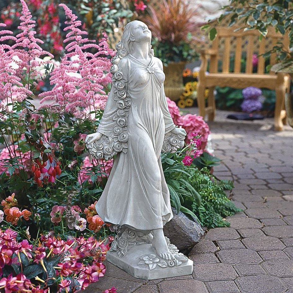 Design Toscano Flora: Divine Patroness of Gardens Statue