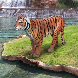 Powerful Pounce: Sumatran Tiger Statue